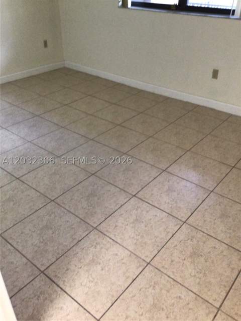10975 SW 107th St 302, Miami FL - photo 9 of 16
