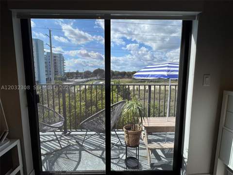 10455 NW 82nd St 32, Doral FL - photo 13 of 63