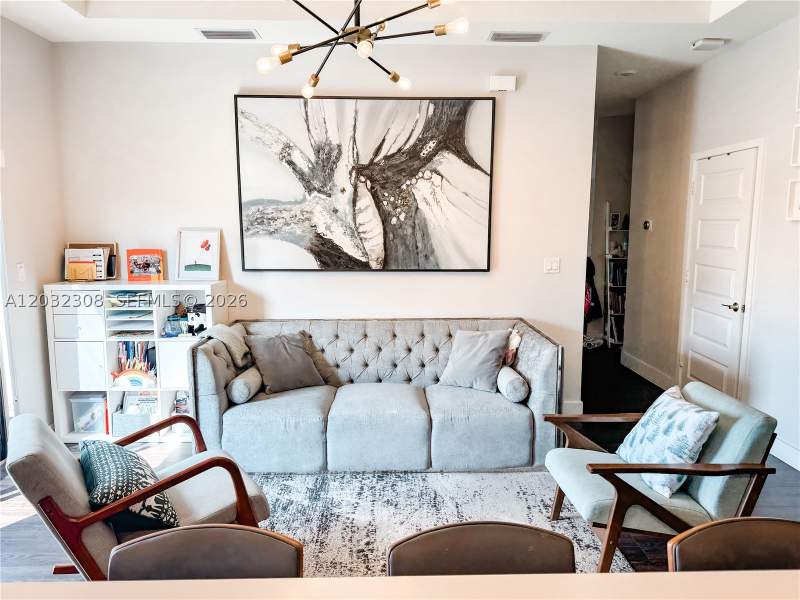 3 bedroom Condominium at 10455 NW 82nd St 32, Highland At Park Central, Doral — photo 2