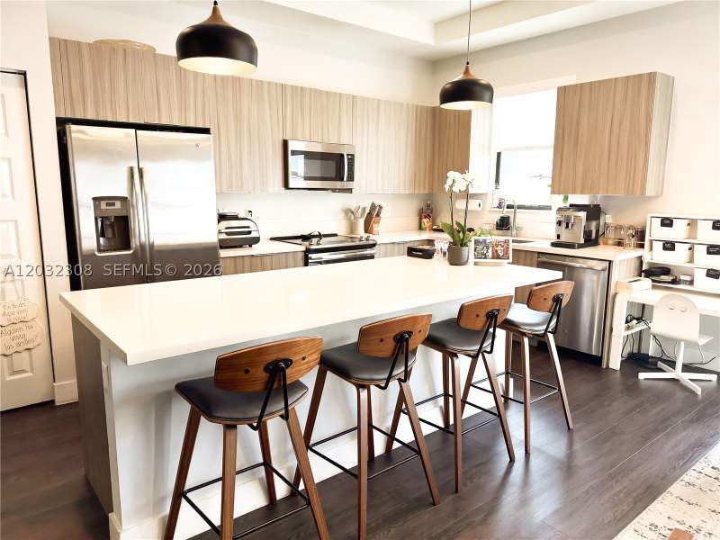 3 bedroom Condominium at 10455 NW 82nd St 32, Highland At Park Central, Doral — photo 4