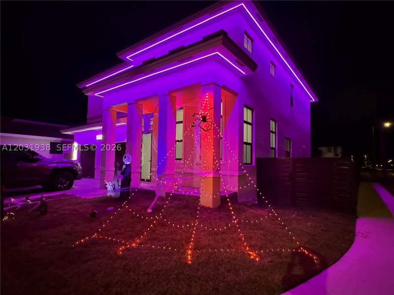 5 bedroom SingleFamilyResidence at 14405 SW 13th Ter, J G Heads Farms Sub, Miami — photo 4