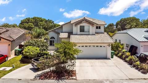 8532 SW 211th Ter, Cutler Bay FL - photo 6 of 44