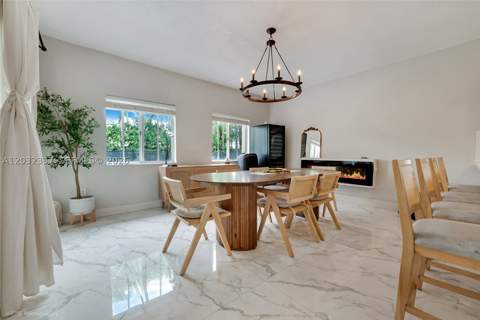 4147 NE 30th St, Homestead FL - photo 6 of 23