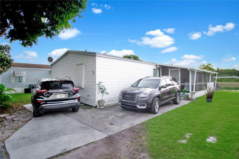 2 bedroom MobileHome at 35250 SW 177th Ct #48, Gateway Estates Park Cond, Homestead — photo 3