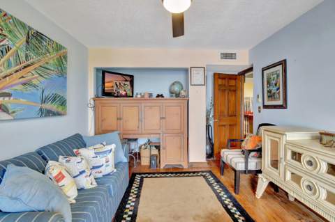20606 NE 7th Court, Miami FL - photo 23 of 40