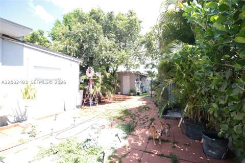 359 E 12th St, Hialeah FL - photo 10 of 63