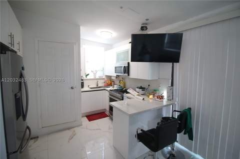 359 E 12th St, Hialeah FL - photo 23 of 63