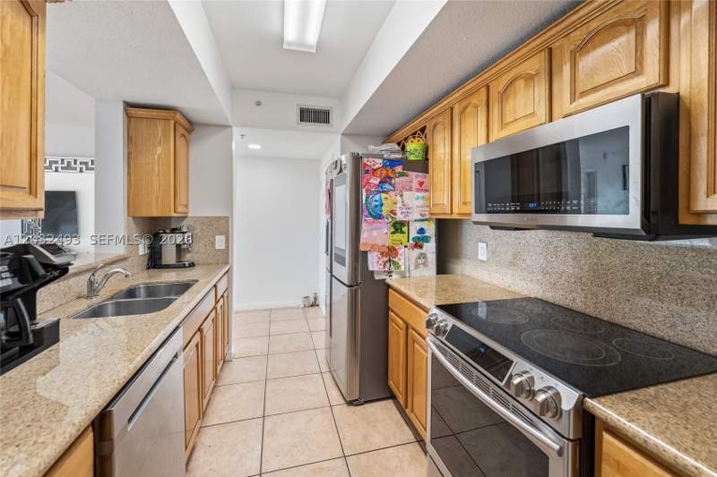 2 bedroom Condominium at 4242 NW 2nd St 1001, Keystone Park Condo, Miami — photo 3