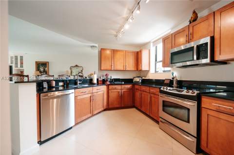 8390 SW 72nd Ave 707, Miami FL - photo 9 of 54