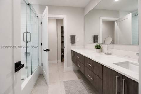 8700 SW 175th St, Palmetto Bay FL - photo 17 of 41