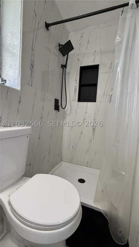 1245 NE 203rd St, Miami FL - photo 19 of 39