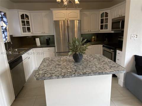 1245 NE 203rd St, Miami FL - photo 6 of 39