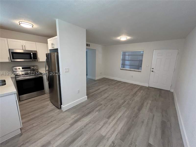 2 bedroom Condominium at 5960 W 25th Ct 102, Villas De Marbella Condo, Hialeah — photo 2