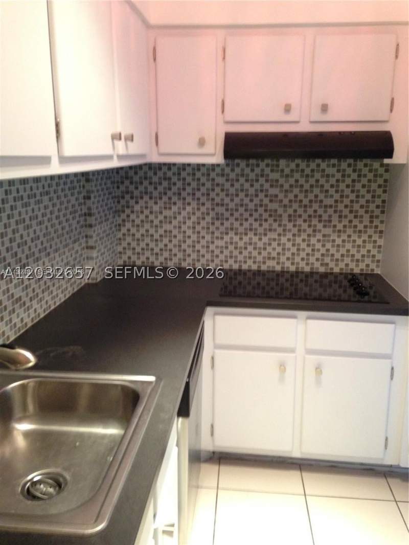 1 bedroom Condominium at 7441 Wayne Ave 2O, Parkview Point Condo, Miami Beach — photo 5