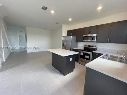 10144 SW 228th Ter, Miami FL - photo 8 of 23