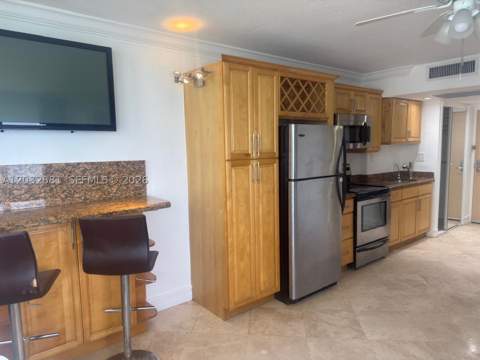 19201 Collins Ave 1044, Sunny Isles Beach FL - photo 9 of 21