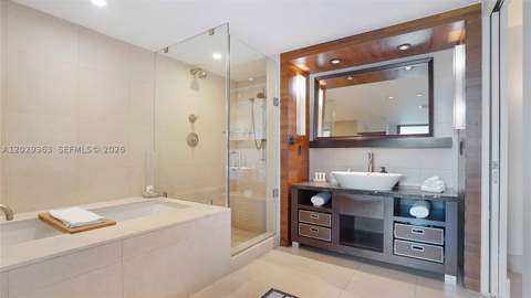 6801 Collins Ave 315, Miami Beach FL - photo 24 of 65