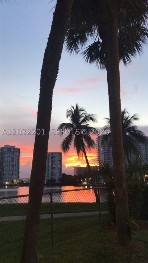 18181 NE 31st Ct 1710, Aventura FL - photo 12 of 53