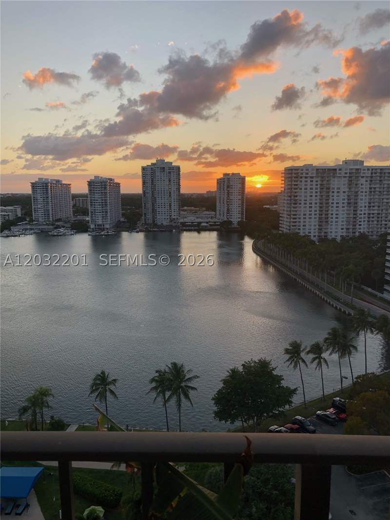 2 bedroom Condominium at 18181 NE 31st Ct 1710, Tower At Biscayne Cove Co, Aventura — photo 3