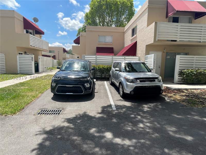 3 bedroom Townhouse at 14356 SW 96th Ter, Kendall Center, Miami — photo 5