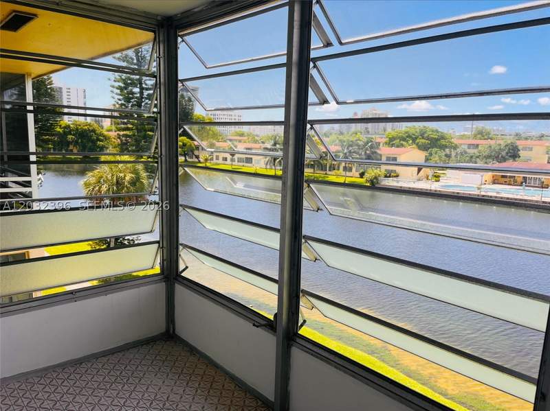 1 bedroom StockCooperative at 2880 NE 203rd St 28B, Biscayne Lake Gdn Bldg B, Aventura — photo 3