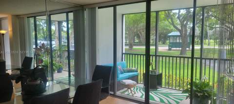 3401 N Country Club Dr 110, Aventura FL - photo 10 of 17