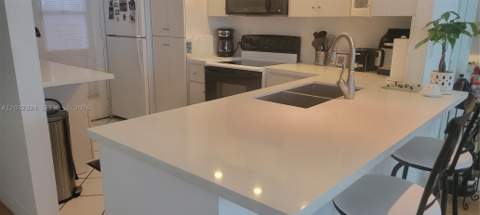 3401 N Country Club Dr 110, Aventura FL - photo 17 of 17