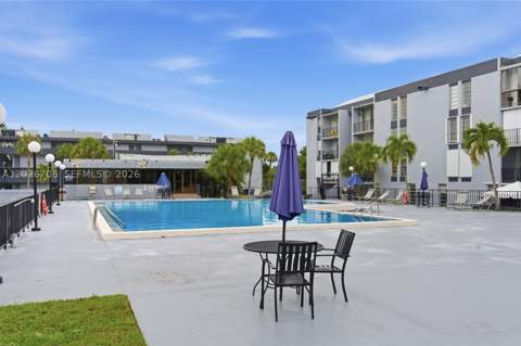 210 Fontainebleau Blvd 402, Miami FL - photo 11 of 13
