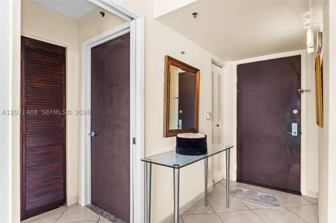 19701 E Country Club Dr 5604, Aventura FL - photo 15 of 17