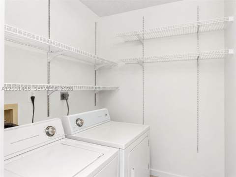 19701 E Country Club Dr 5604, Aventura FL - photo 16 of 17