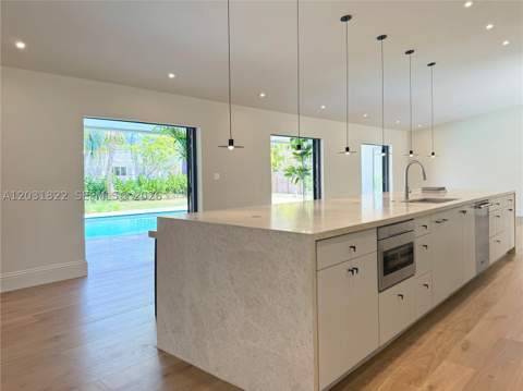8845 SW 176th Ter, Palmetto Bay FL - photo 14 of 82