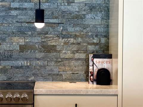 8845 SW 176th Ter, Palmetto Bay FL - photo 16 of 82