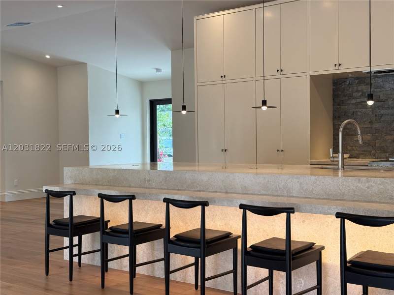 4 bedroom SingleFamilyResidence at 8845 SW 176th Ter, Pinewood Estates Second A, Palmetto Bay — photo 4