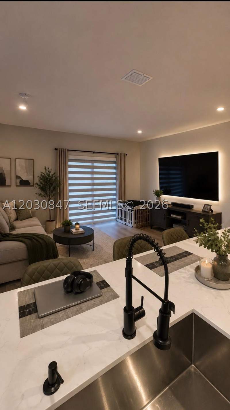 3 bedroom Condominium at 1037 NW 5th St 1037, COSTA BLANCA VILLAS, Florida City — photo 5