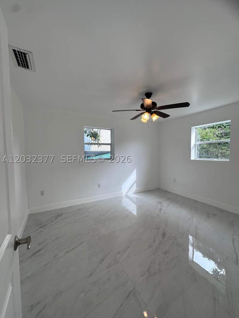 2 bedroom SingleFamilyResidence at 30245 SW 198th Ave, Nob Hill, Homestead — photo 4