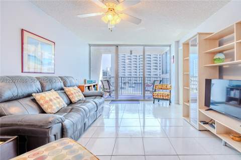 2655 Collins Ave 603, Miami Beach FL - photo 13 of 64