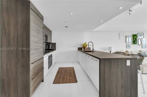 400 Sunny Isles Blvd 1917 |Two Stories, Sunny Isles Beach FL - photo 10 of 50