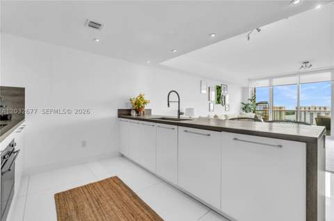 400 Sunny Isles Blvd 1917 |Two Stories, Sunny Isles Beach FL - photo 11 of 50