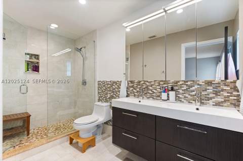 19080 NW 77th Ct, Hialeah FL - photo 21 of 38