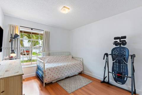19080 NW 77th Ct, Hialeah FL - photo 23 of 38