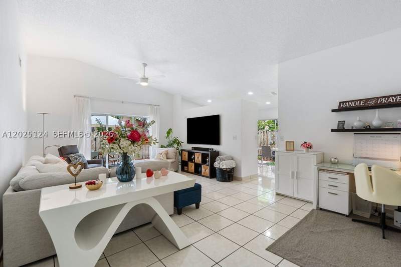 3 bedroom SingleFamilyResidence at 19080 NW 77th Ct, Country Lake Park 1st Add, Hialeah — photo 5