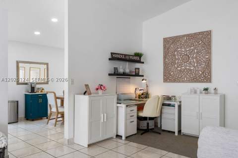 19080 NW 77th Ct, Hialeah FL - photo 8 of 38