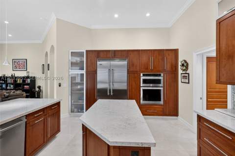 8920 SW 162nd Ter, Palmetto Bay FL - photo 13 of 58