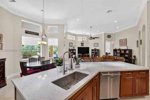 8920 SW 162nd Ter, Palmetto Bay FL - photo 15 of 58