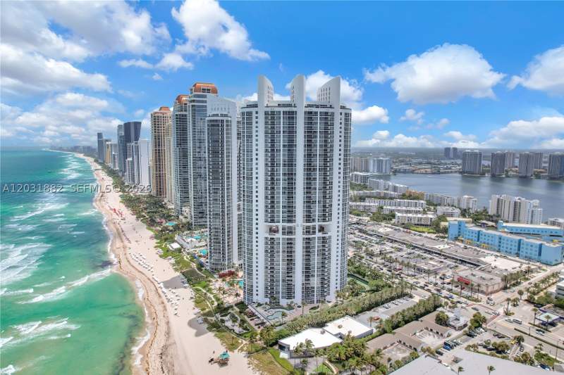 1 bedroom Condominium at 18201 Collins Ave 2008A, Trump Royale Condo, Sunny Isles Beach — photo 2