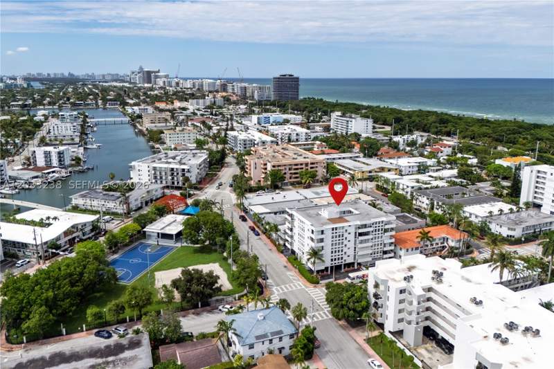 1 bedroom Condominium at 8001 Byron Ave 3C, Byron Towers Condo, Miami Beach — photo 2