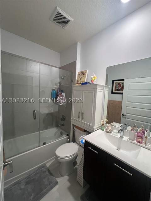 4670 NW 84th Ave 32, Doral FL - photo 11 of 12