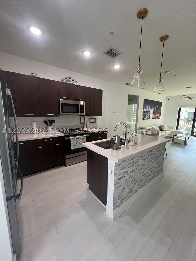 3 bedroom Condominium at 4670 NW 84th Ave 32, Urbana At The Residences, Doral — photo 2