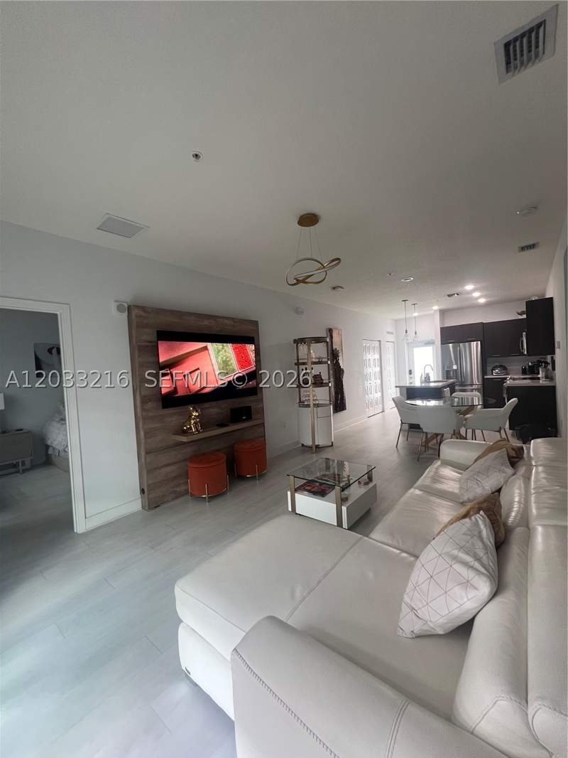 3 bedroom Condominium at 4670 NW 84th Ave 32, Urbana At The Residences, Doral — photo 4