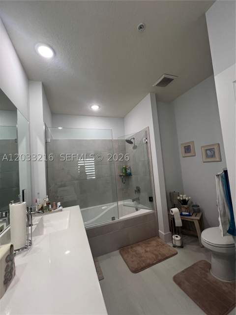 4670 NW 84th Ave 32, Doral FL - photo 7 of 12